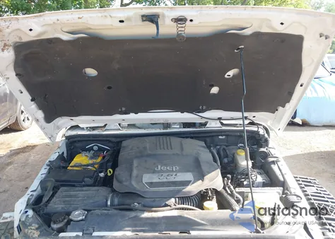 2013 Jeep Wrangler Unlimited Moab from USA, damaged, VIN 1C4BJWEG6DL578543